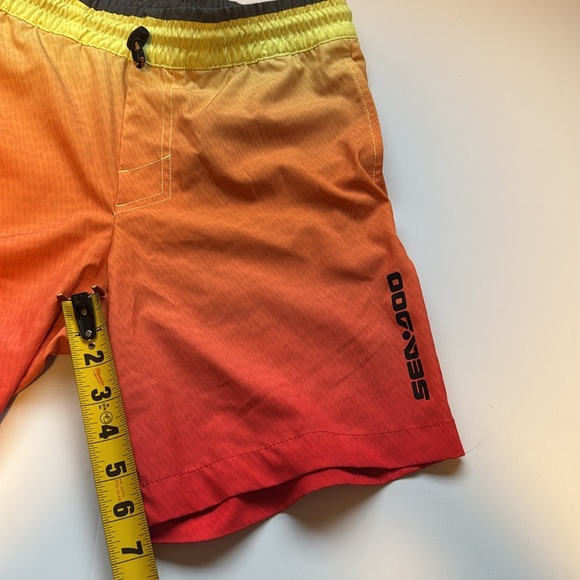 Sea-Doo Men’s 18″ Classic Boardshorts Orange - Picture 8 of 9